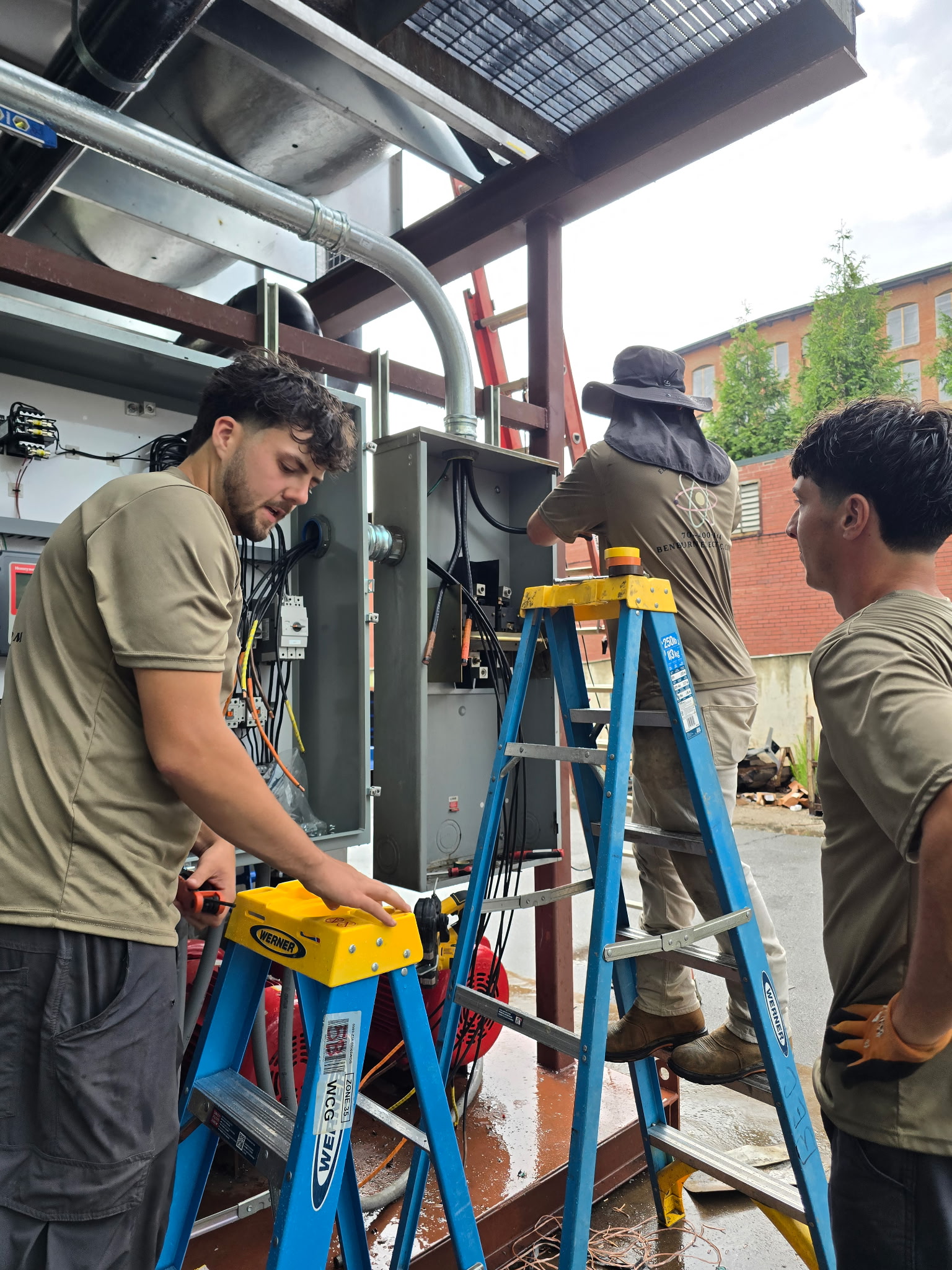 Commercial electrical contractor working on a large project